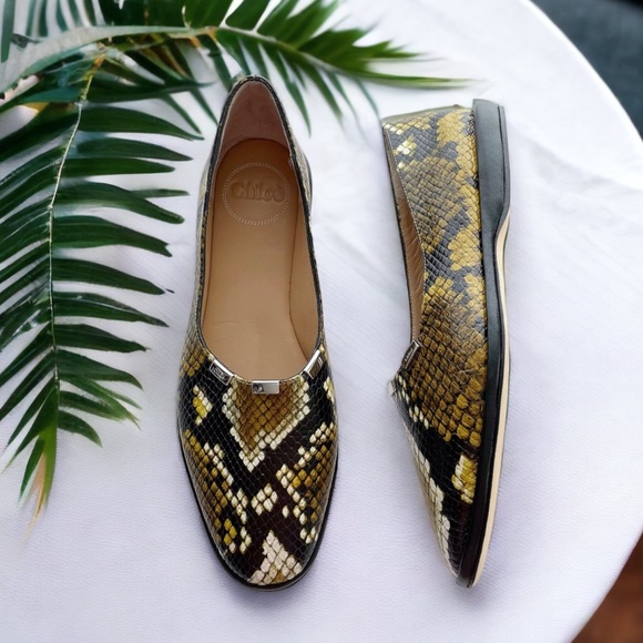 Chloe Shoes - CHLOE Skye Snakeskin embossed Leather Flats Green